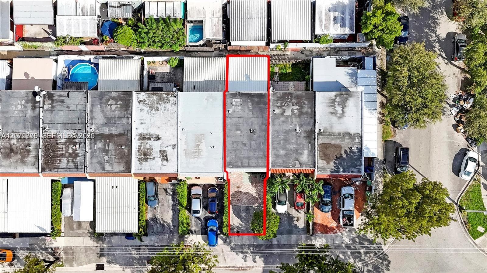 7025 W 3rd Ct, Hialeah, FL 33014 — zdjęcie 3