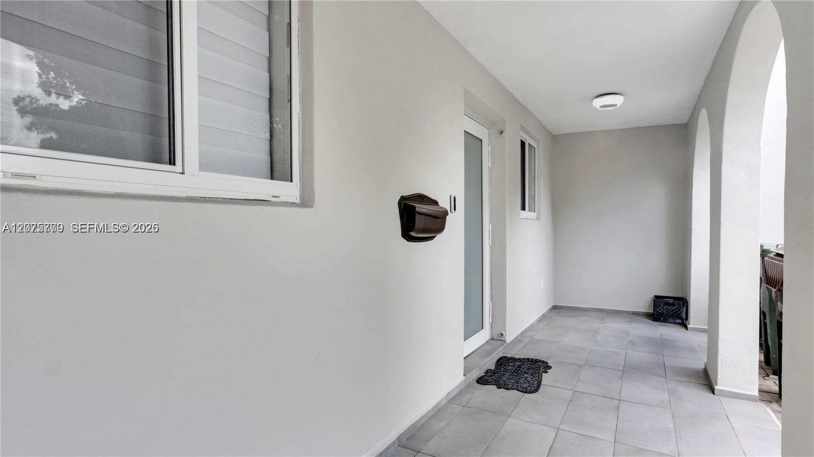 7025 W 3rd Ct, Hialeah, FL 33014 — zdjęcie 4