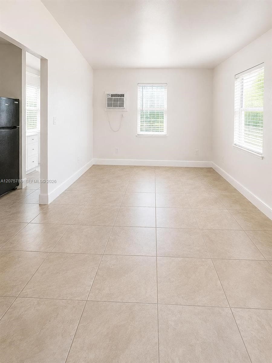 633 Mokena Dr # 1, Miami Springs, FL 33166 — zdjęcie 2