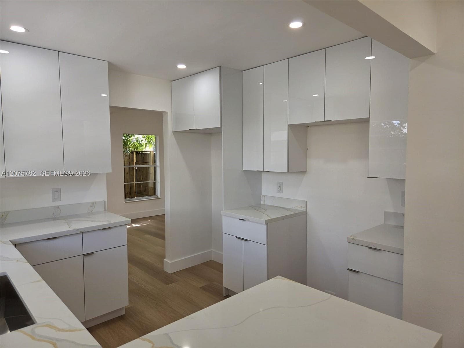 7389 NW 48th Pl, Lauderhill, FL 33319 — zdjęcie 4