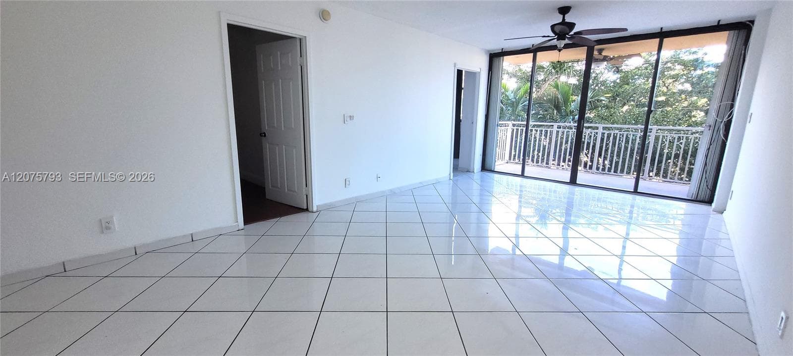 2450 NE 135th St # 206, North Miami, FL 33181 — zdjęcie 3