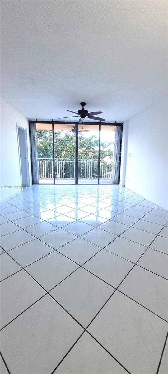2450 NE 135th St # 206, North Miami, FL 33181