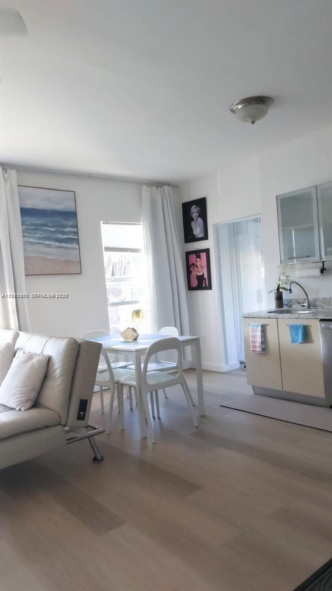 1358 Pennsylvania Ave # 301, Miami Beach, FL 33139 — zdjęcie 3