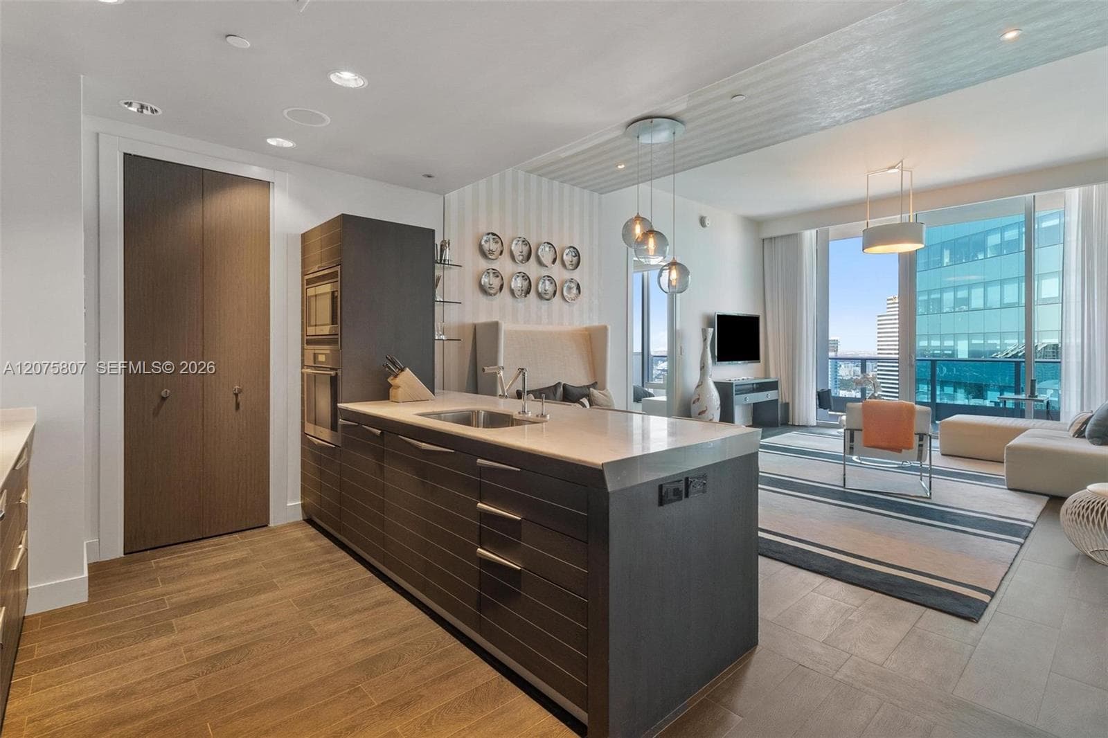 200 Biscayne Boulevard Way # 5211, Miami, FL 33131