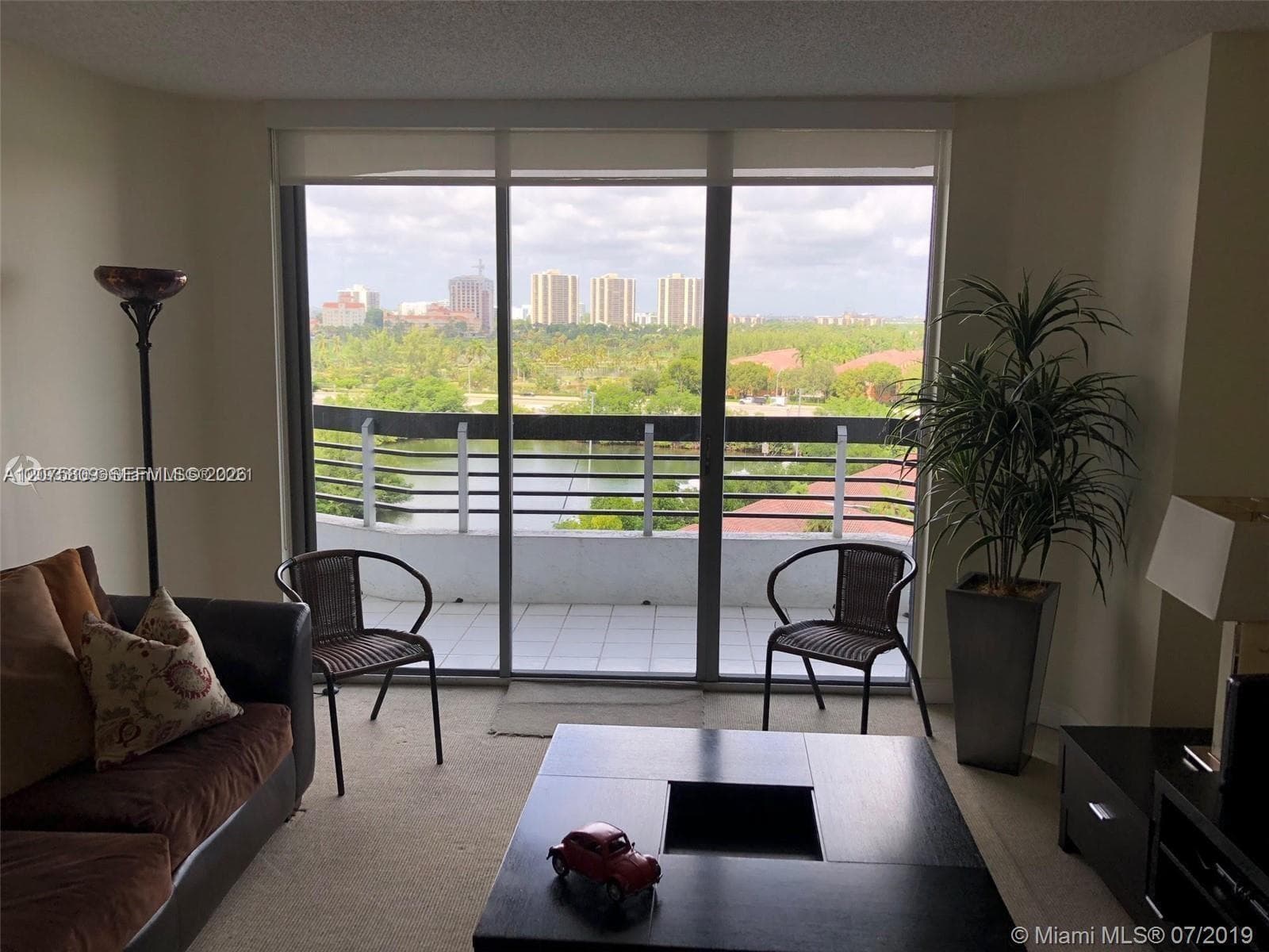 3530 Mystic Pointe Dr # 1008, Aventura, FL 33180 — zdjęcie 3