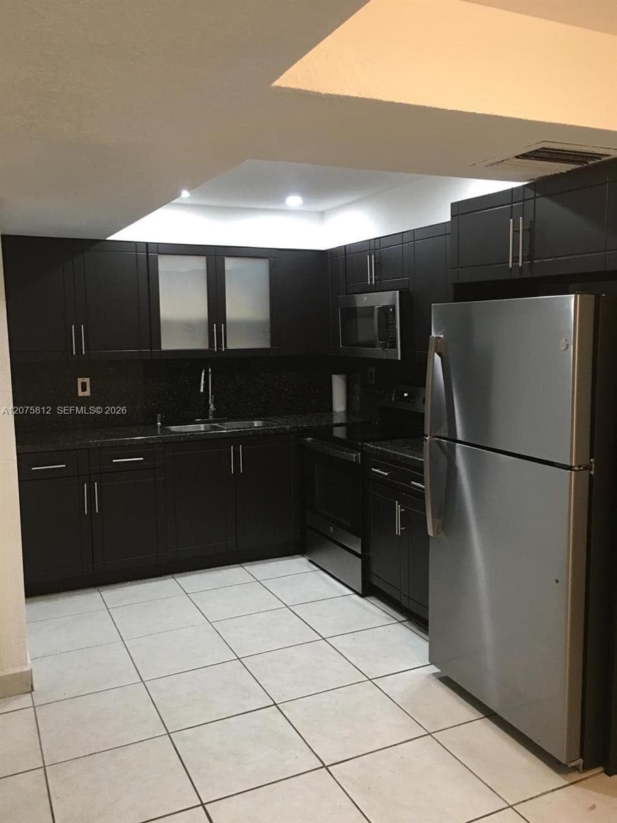 669 W 80th St # 0, Hialeah, FL 33014 — zdjęcie 3