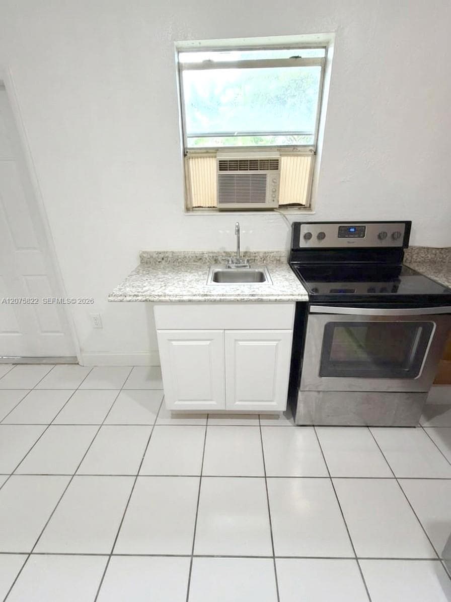 601 NE 180th St # B, Miami, FL 33162 — zdjęcie 3