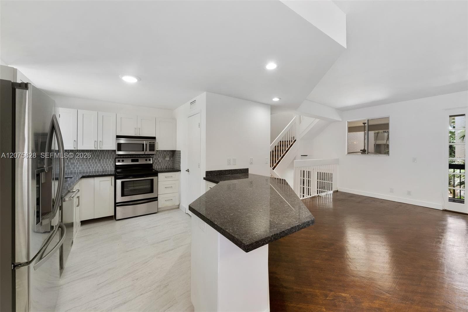 1401 NE 9th St # 26, Fort Lauderdale, FL 33304 — zdjęcie 2
