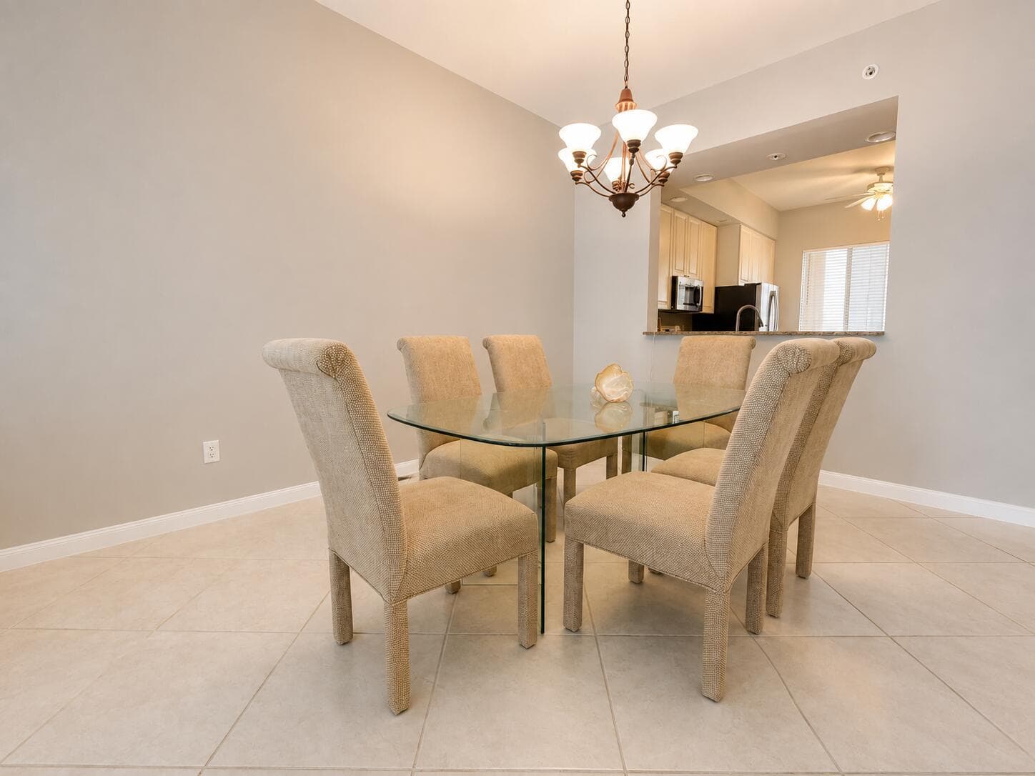 6 HARBOUR ISLE Drive E # 205, Fort Pierce, FL 34949 — zdjęcie 2