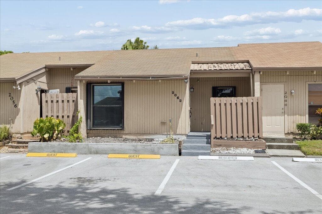 2062 SW 82ND Avenue, Davie, FL 33324