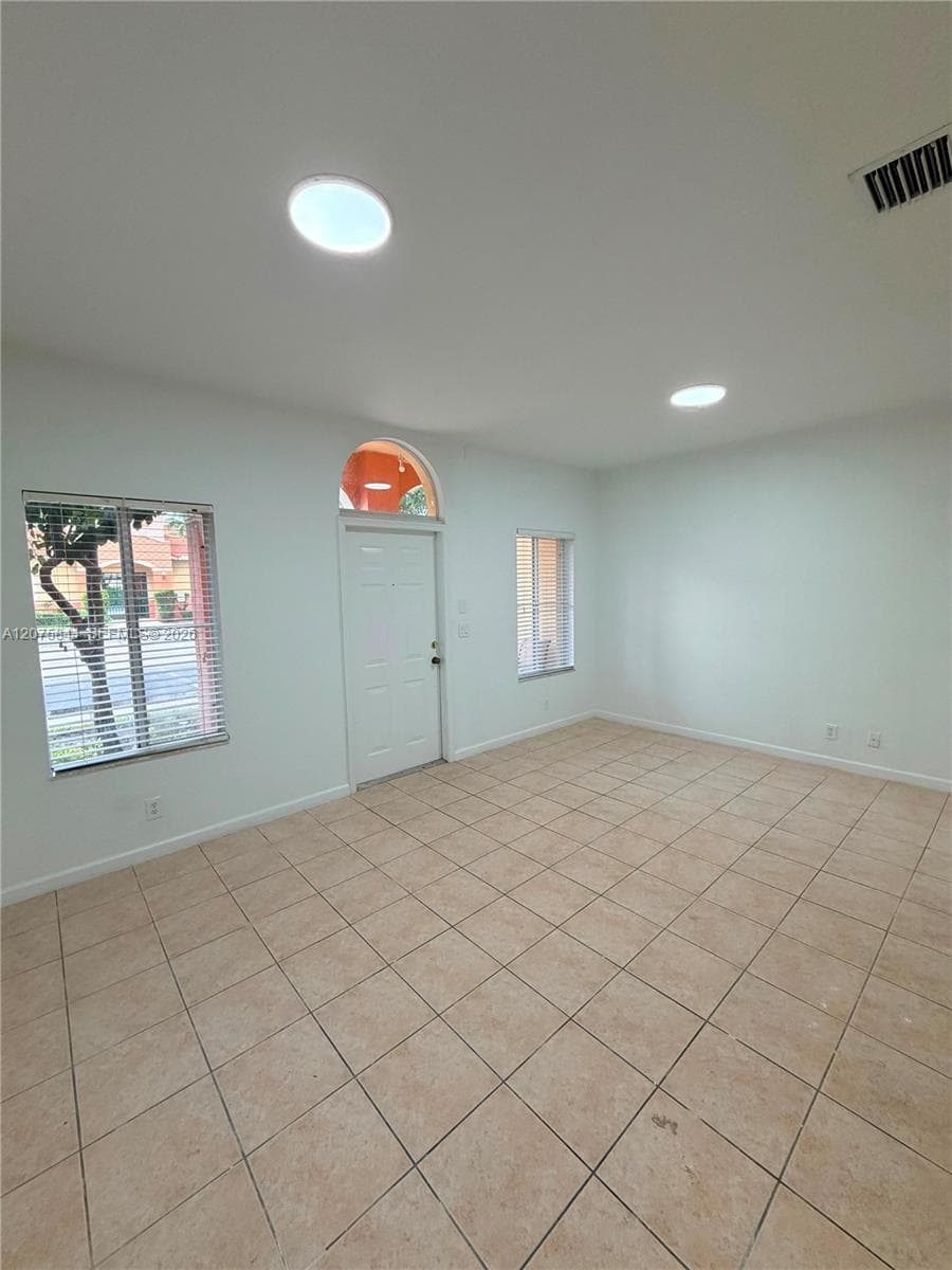 102 S Santa Catalina Cir # 102, North Lauderdale, FL 33068 — zdjęcie 2