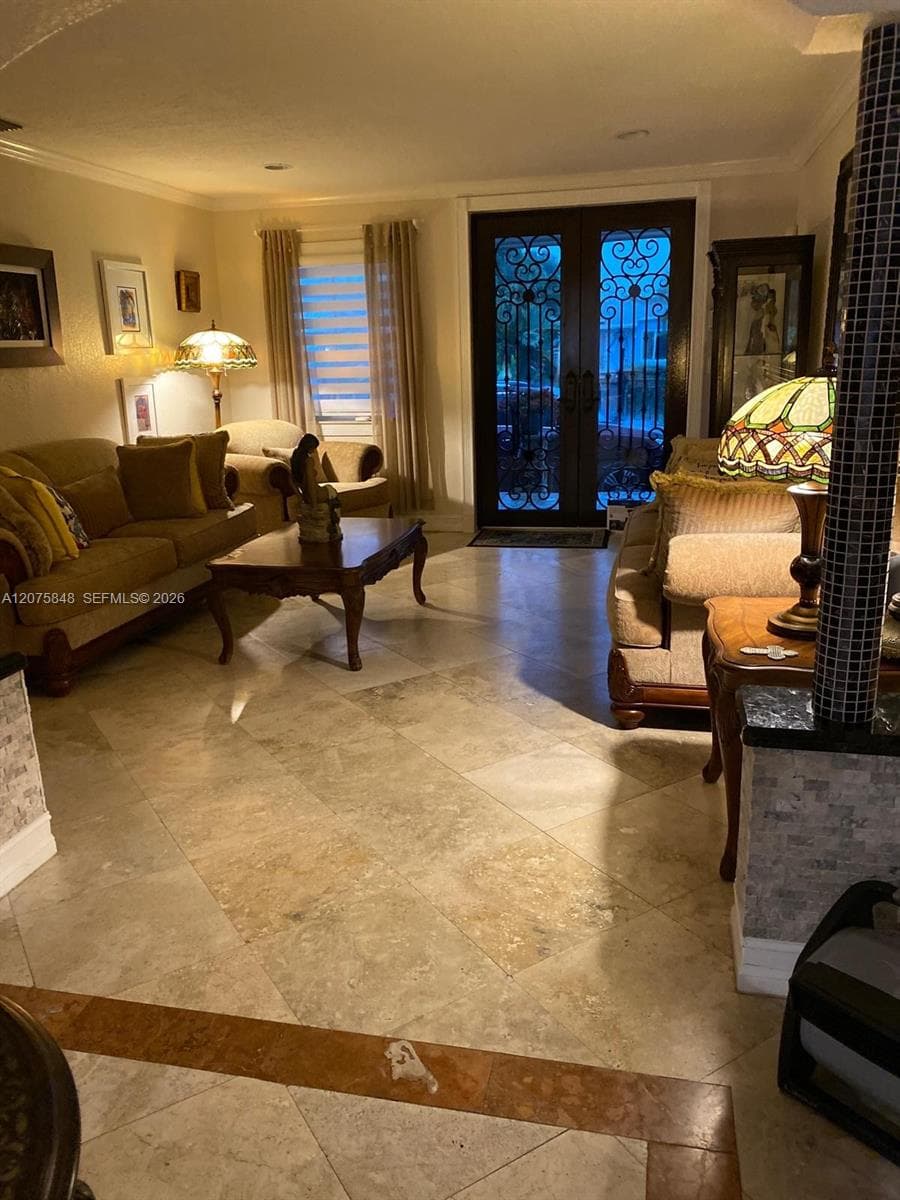 3889 NW 5th St, Miami, FL 33126 — zdjęcie 4