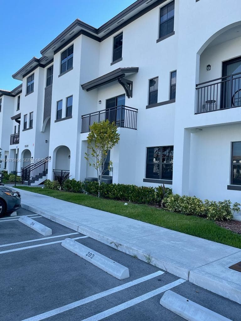 15520 SW 136th St # 210, Miami, FL 33196 — zdjęcie 3