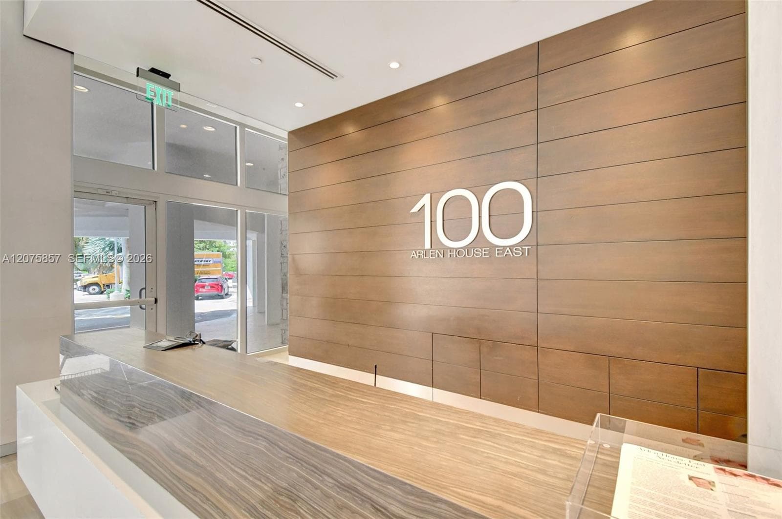 100 Bayview Dr # 502, Sunny Isles Beach, FL 33160 — zdjęcie 3