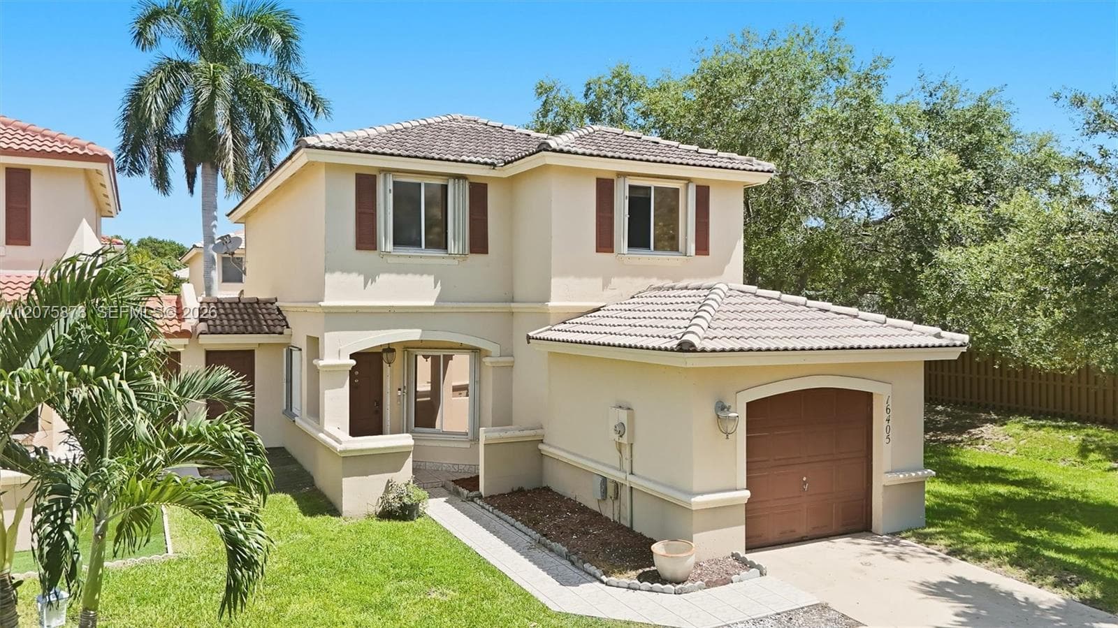 16405 SW 73rd Ln, Miami, FL 33193
