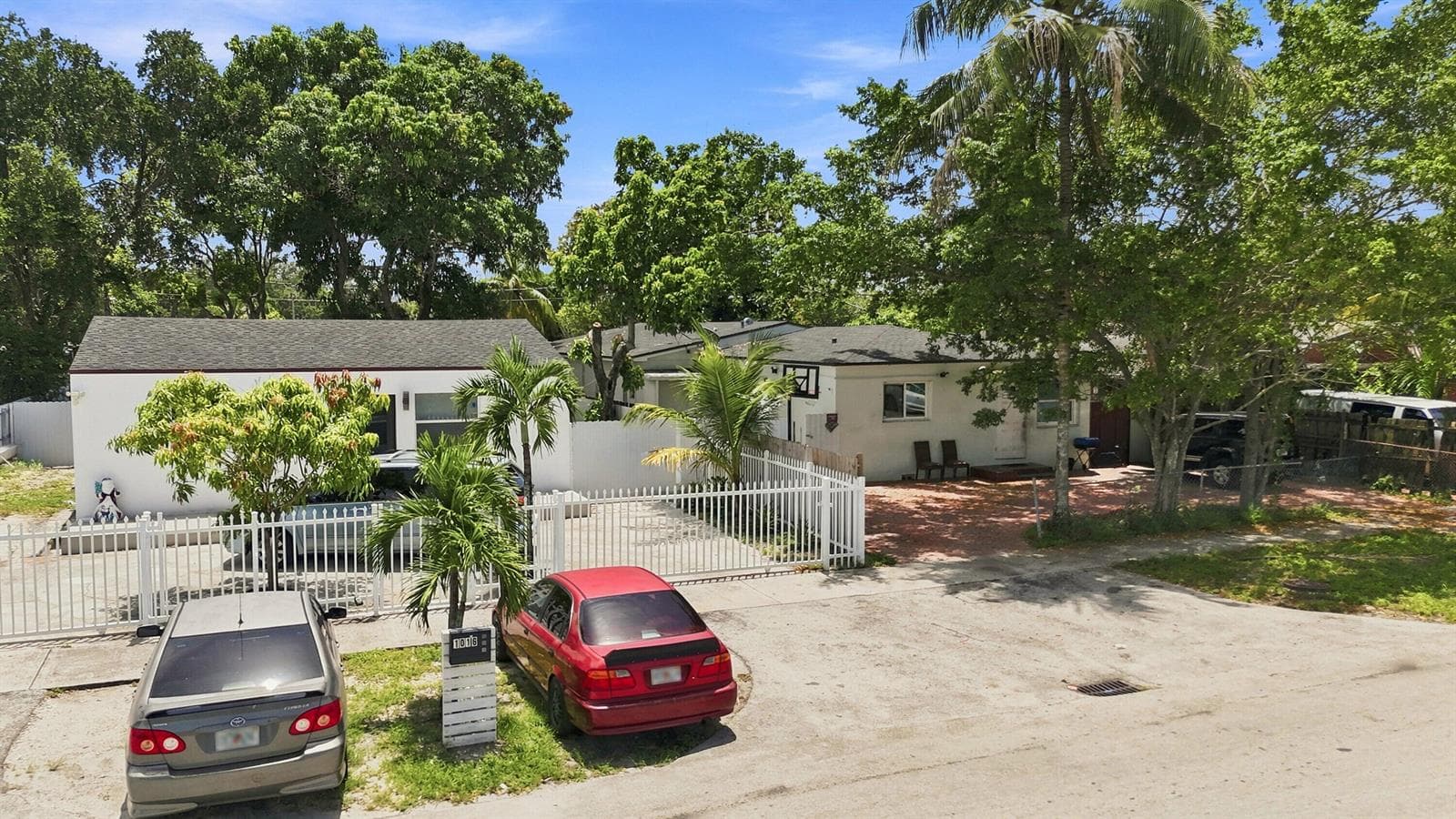 1010 Burlington Street, Opa-Locka, FL 33054 — zdjęcie 3