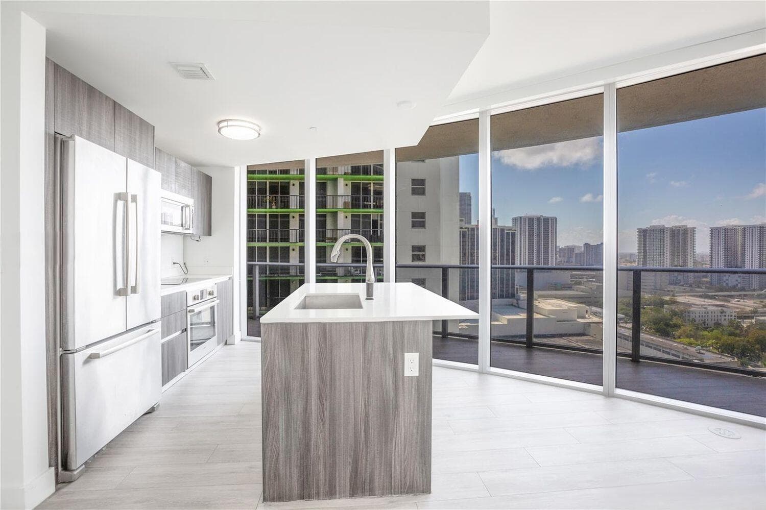 488 NE 18TH Street # 2200, Miami, FL 33132 — zdjęcie 2
