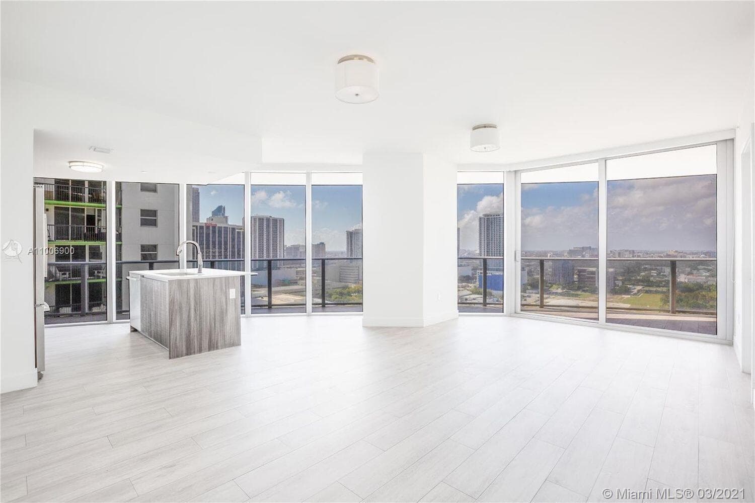 488 NE 18TH Street # 2200, Miami, FL 33132