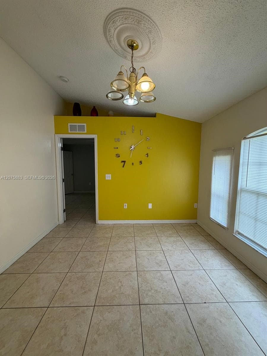 653 Bluebill Ct, Poinciana, FL 34759 — zdjęcie 2