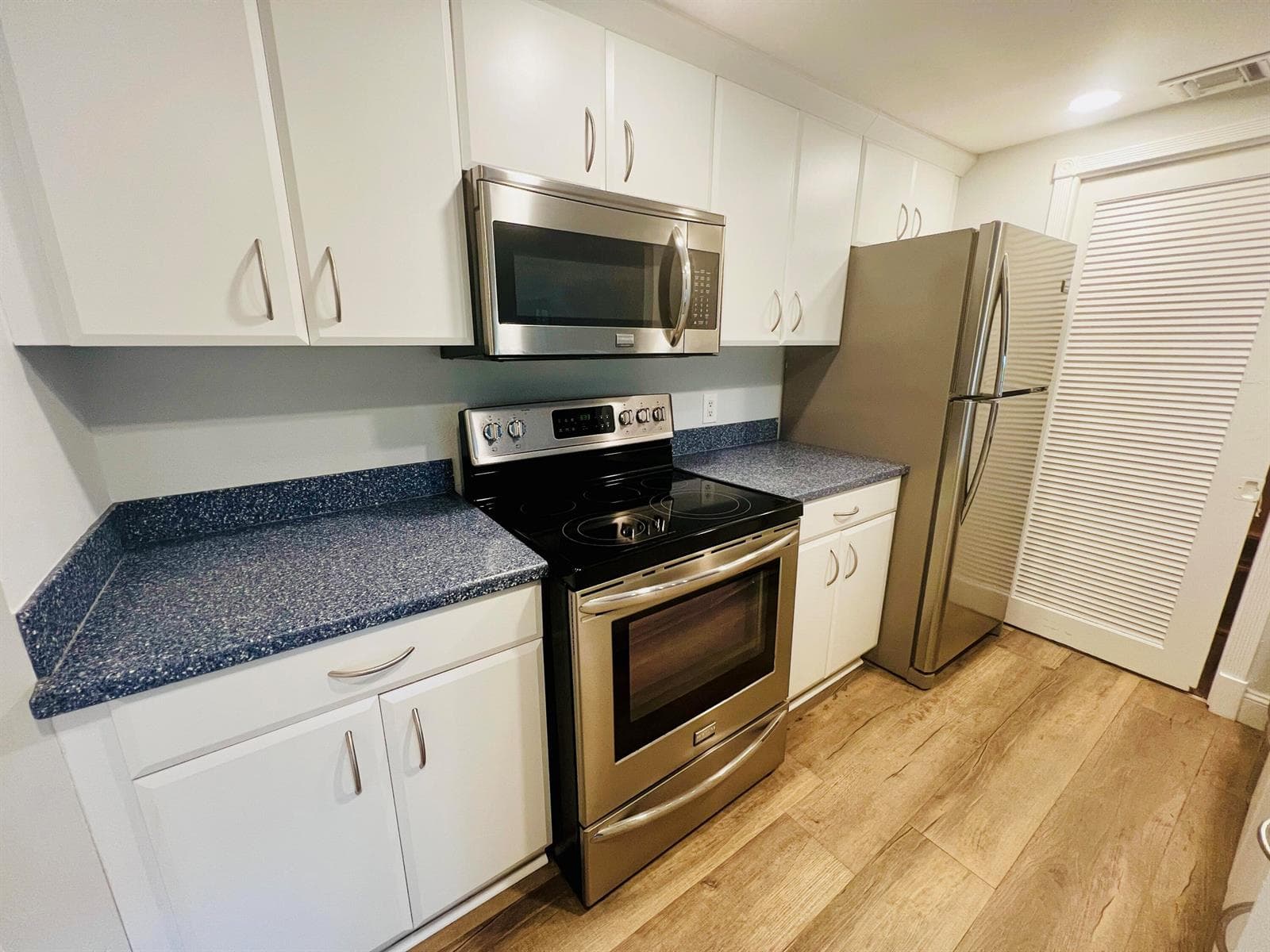 1000 River Reach Drive # 320, Fort Lauderdale, FL 33315 — zdjęcie 3