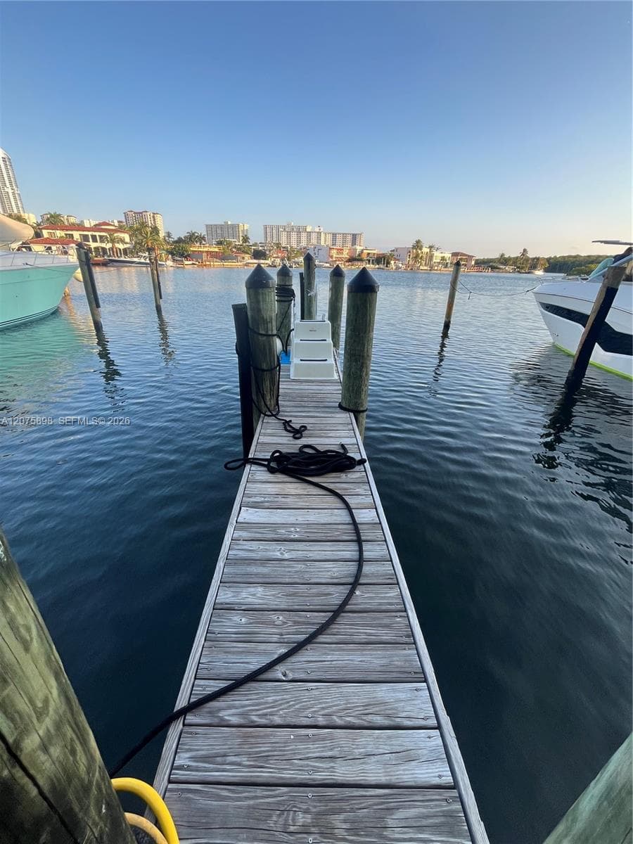 400 Sunny Isles Blvd, Sunny Isles Beach, FL 33160 — zdjęcie 2
