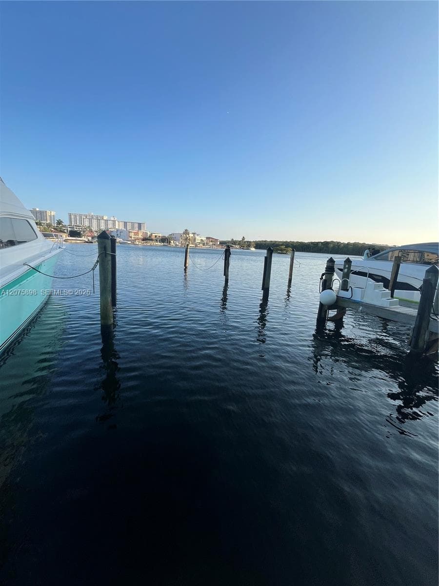 400 Sunny Isles Blvd, Sunny Isles Beach, FL 33160 — zdjęcie 3