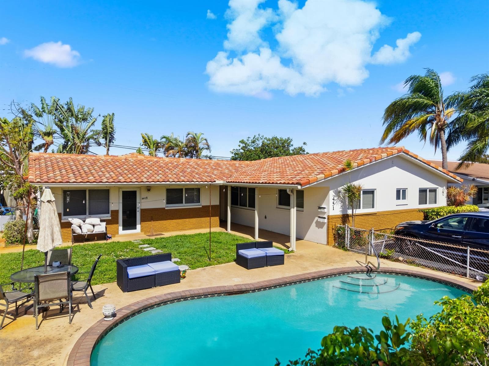 451 SE 1st Avenue # A-B, Pompano Beach, FL 33060 — zdjęcie 2