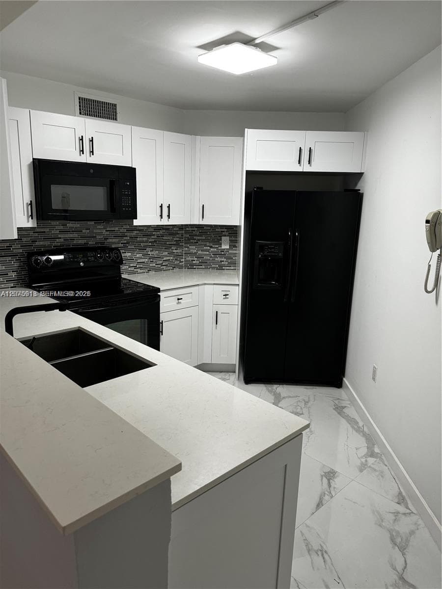 10257 NW 9th St Cir # 102-10, Miami, FL 33172 — zdjęcie 5