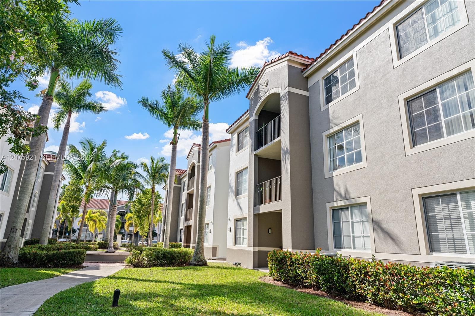 6851 SW 44th St # 209, Miami, FL 33155 — zdjęcie 5