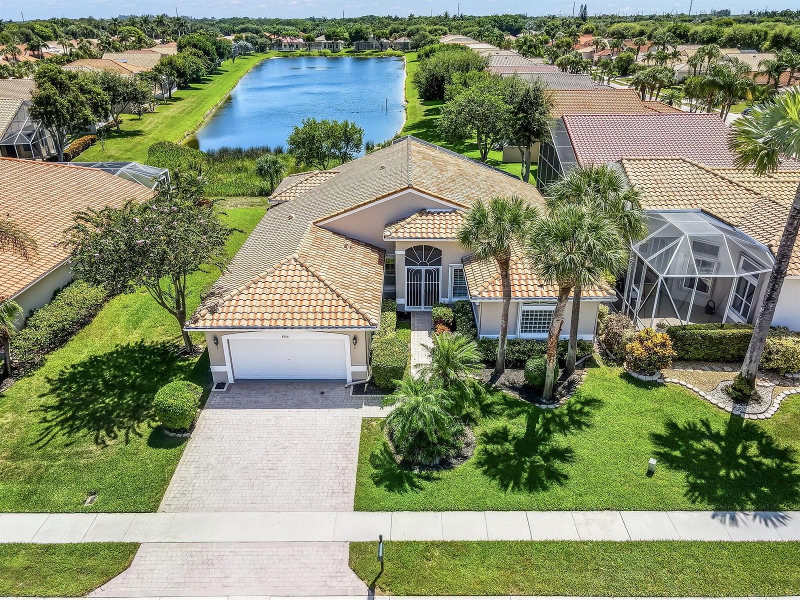 8966 DIAMONTE Drive, Boynton Beach, FL 33472 — zdjęcie 2