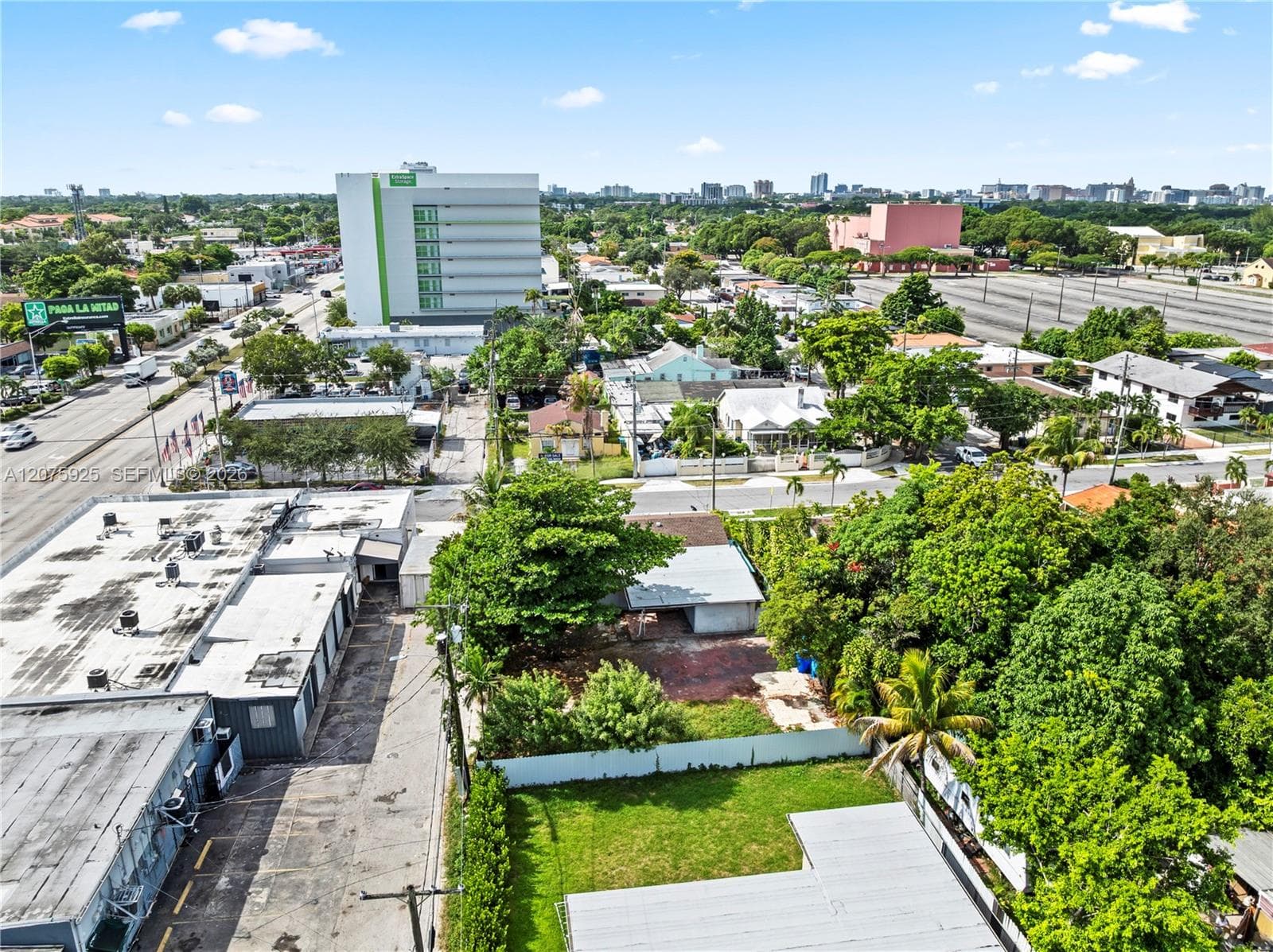 2723 NW 3rd St, Miami, FL 33125 — zdjęcie 4