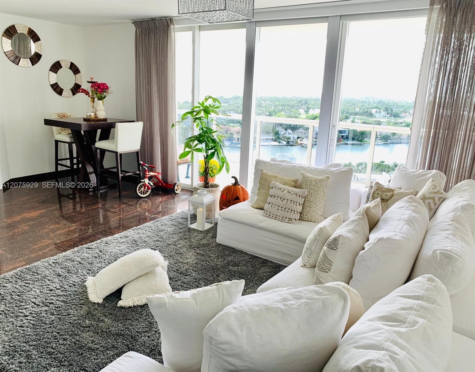 6301 Collins Ave # 1606, Miami Beach, FL 33141 — zdjęcie 2