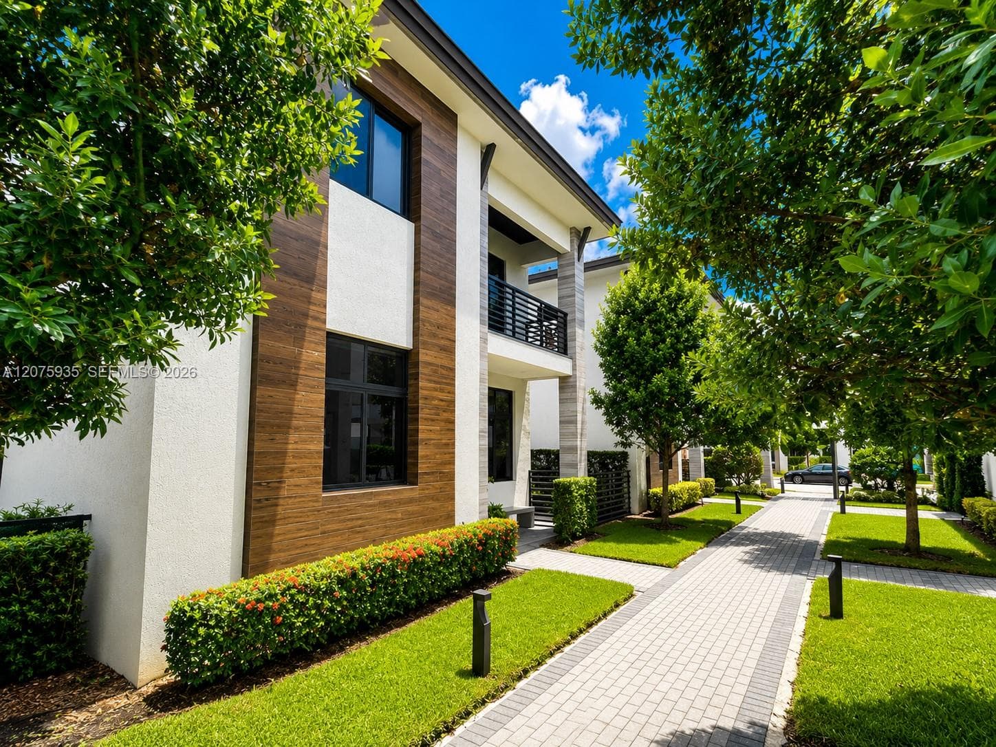 4318 NW 81st Ave, Doral, FL 33166 — zdjęcie 2