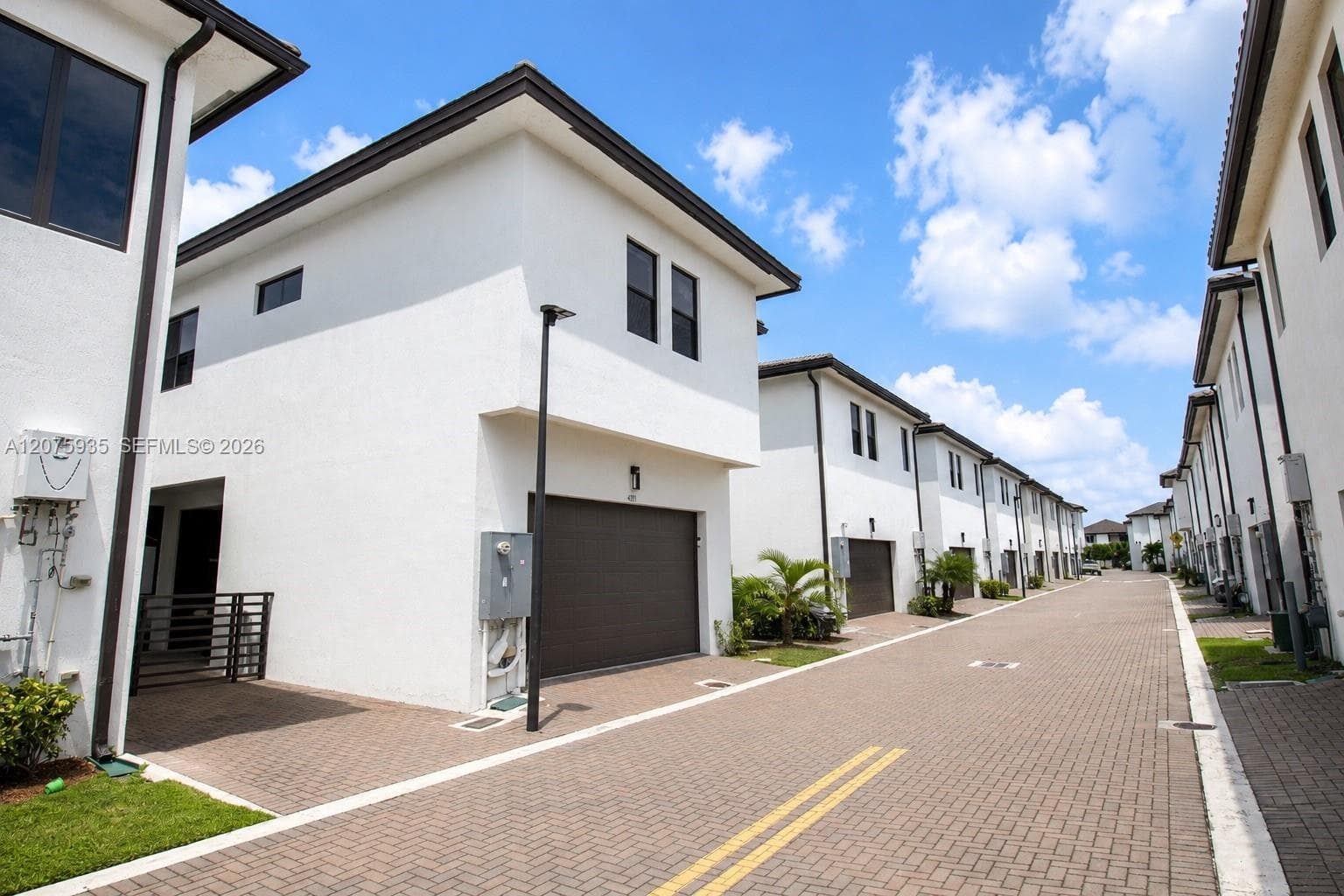 4318 NW 81st Ave, Doral, FL 33166 — zdjęcie 4