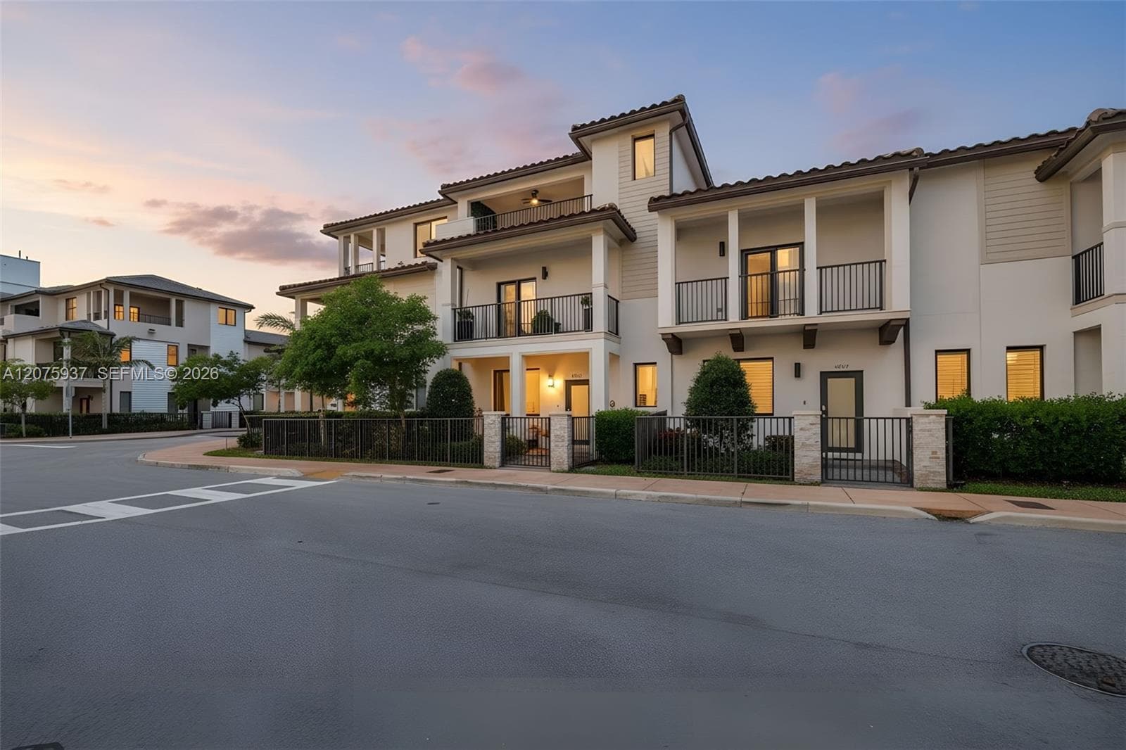 4256 NW 83rd Ave, Doral, FL 33166