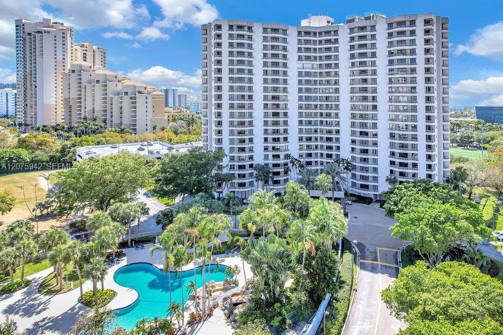 3300 NE 191st St # LP03, Aventura, FL 33180