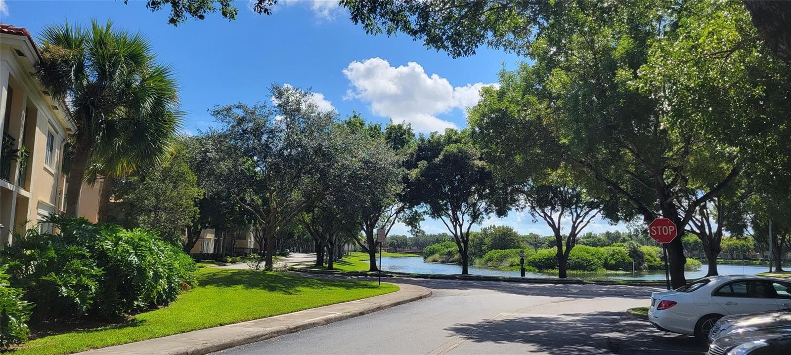 2496 CENTERGATE Drive # 203, Miramar, FL 33025 — zdjęcie 2
