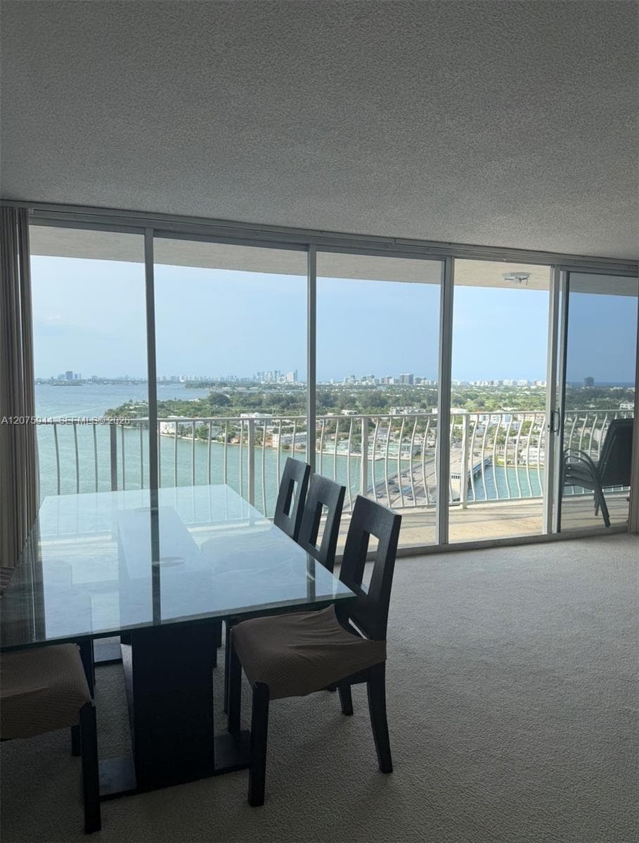7601 E Treasure Dr # 2115, North Bay Village, FL 33141 — zdjęcie 2