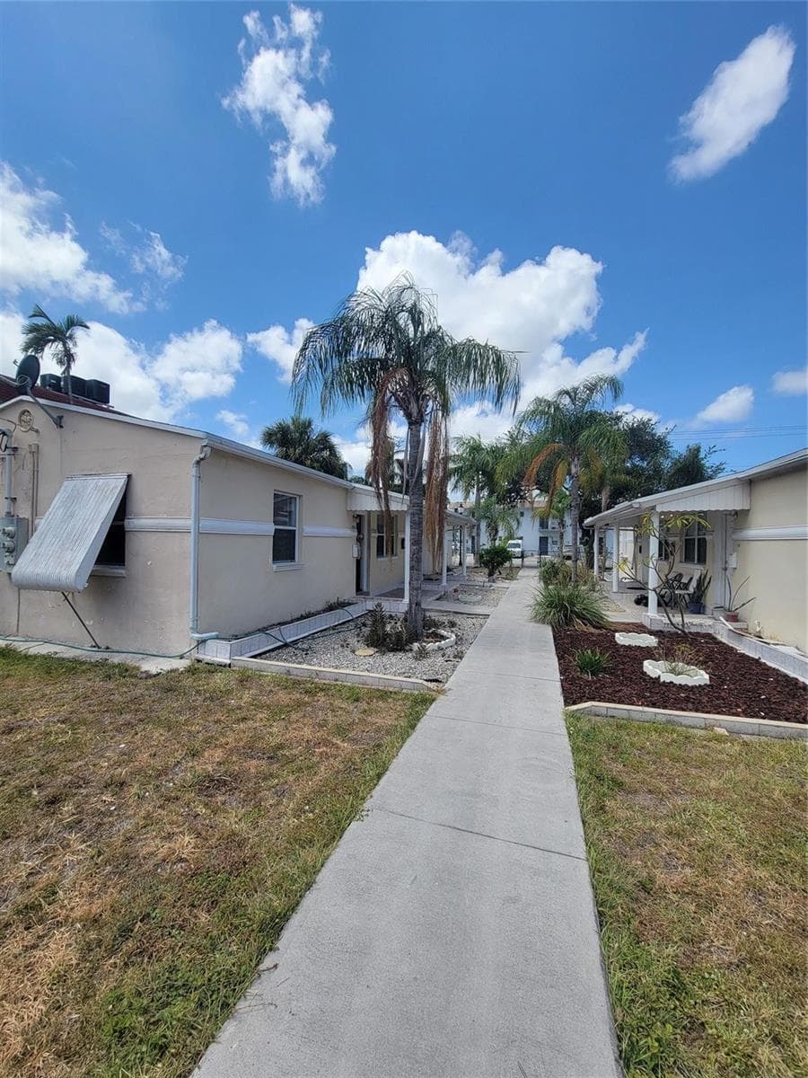 1822 JOHNSON Street, Hollywood, FL 33020 — zdjęcie 2