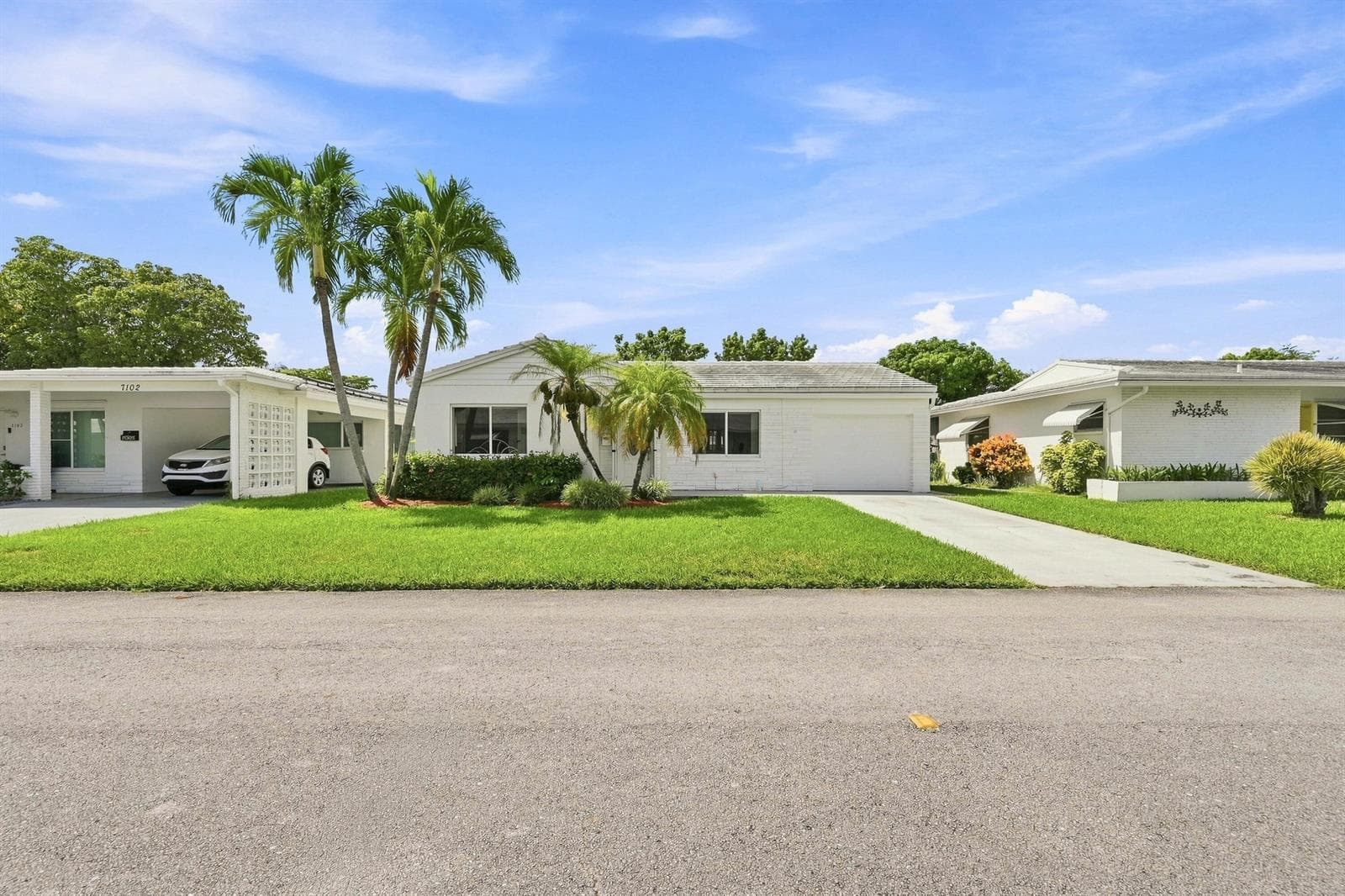 7104 NW 70TH Court, Tamarac, FL 33321 — zdjęcie 2