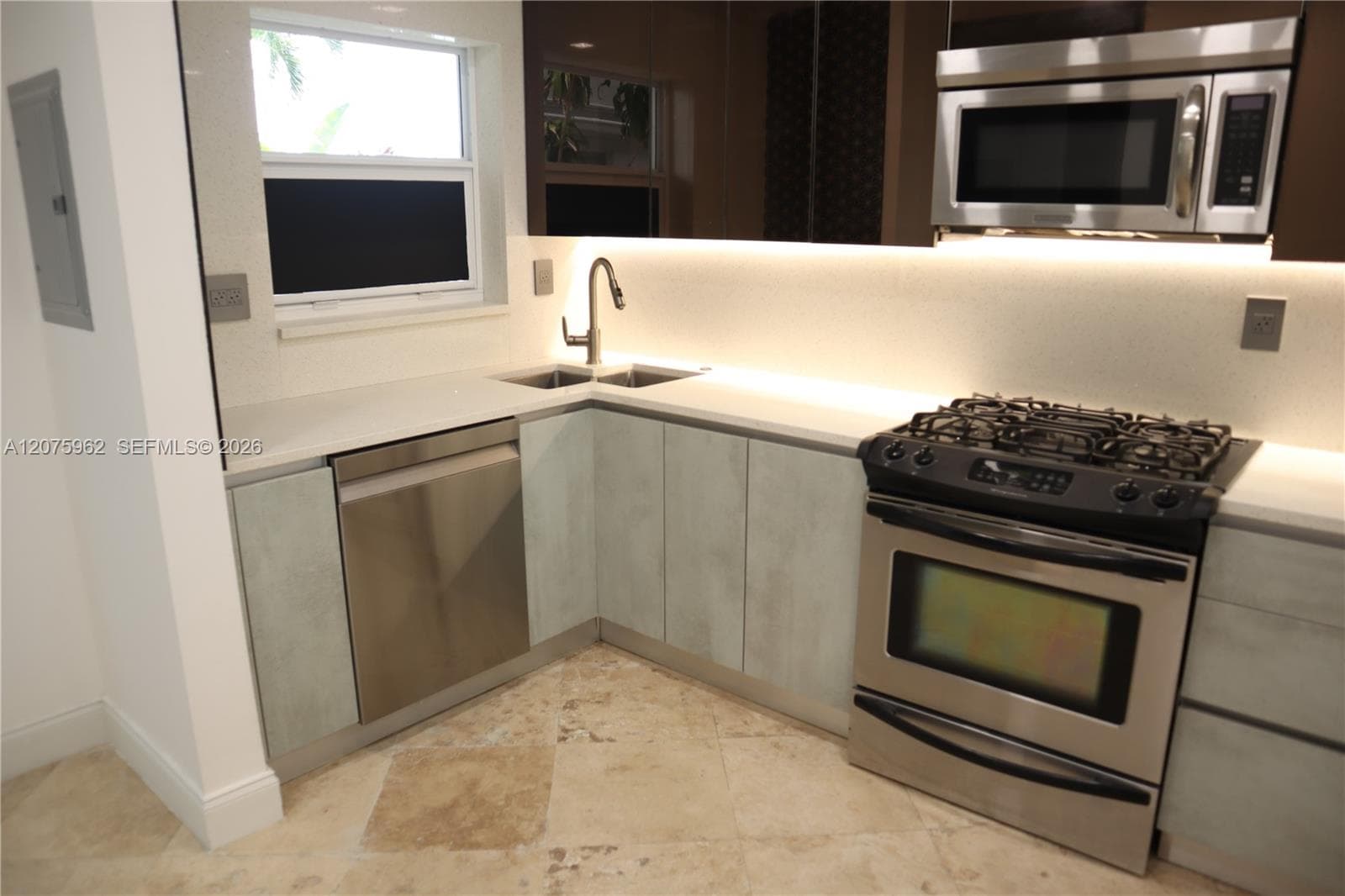 13105 Ixora Ct # 112, North Miami, FL 33181 — zdjęcie 4
