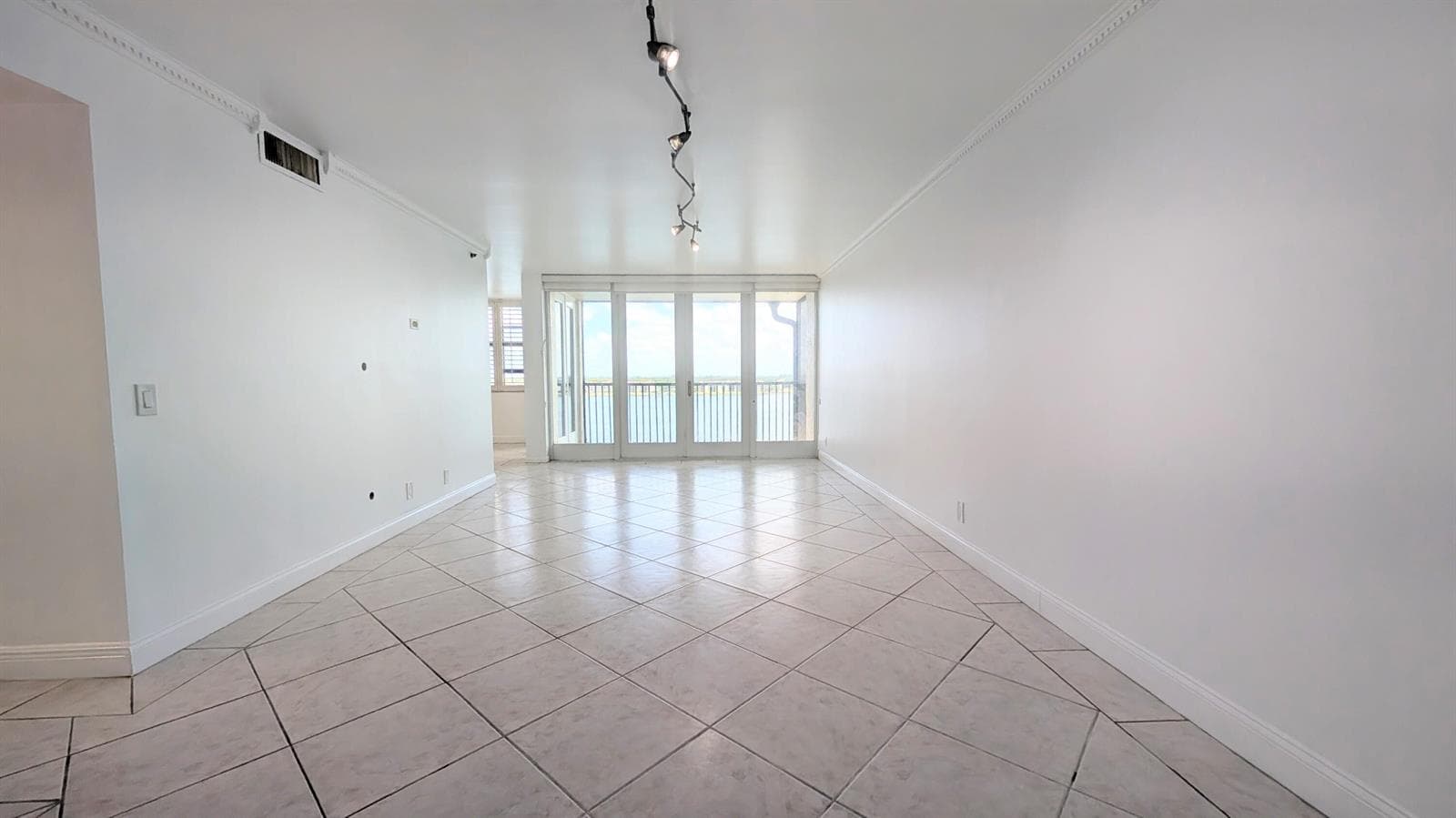 105 Lake Emerald Drive # 810, Oakland Park, FL 33309 — zdjęcie 3