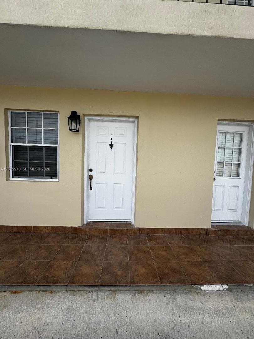 2725 SW 25th St # 3, Miami, FL 33133 — zdjęcie 2