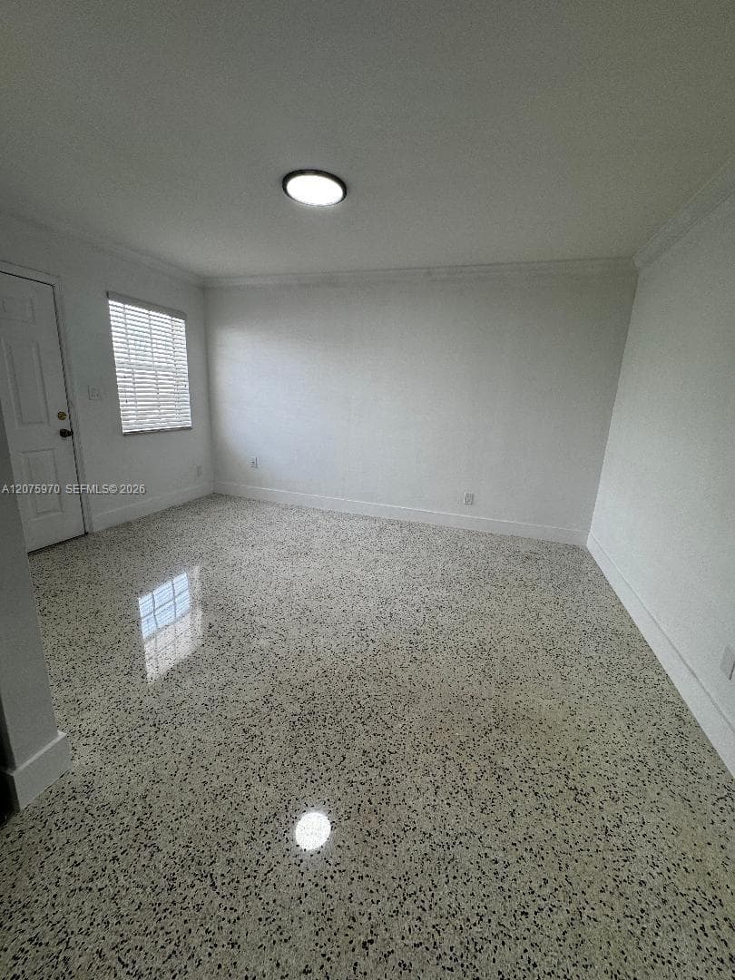 2725 SW 25th St # 3, Miami, FL 33133 — zdjęcie 3