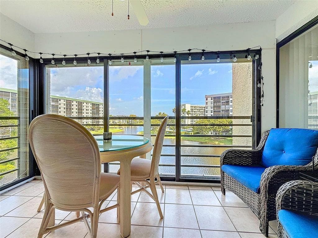 2309 S Cypress Bend Drive # 515, Pompano Beach, FL 33069 — zdjęcie 2