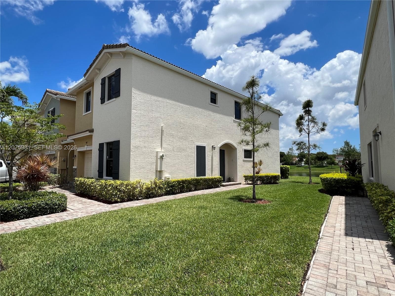 465 NE 194th Ter # 465, Miami, FL 33179 — zdjęcie 4