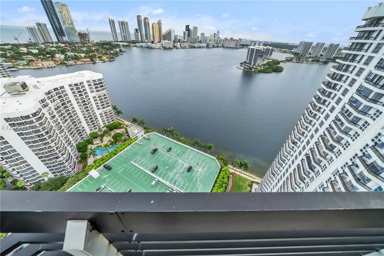 3530 Mystic Pointe Dr # 3210, Aventura, FL 33180 — zdjęcie 2