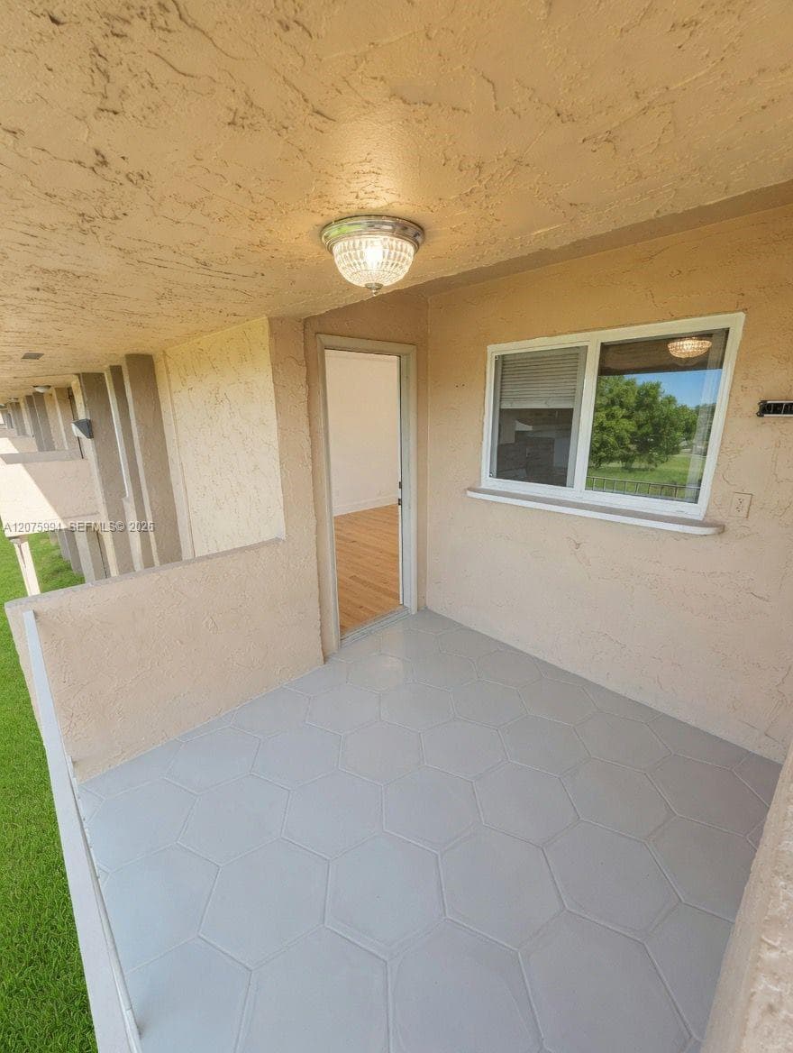 6850 W 14th Ct # B17, Hialeah, FL 33014 — zdjęcie 5