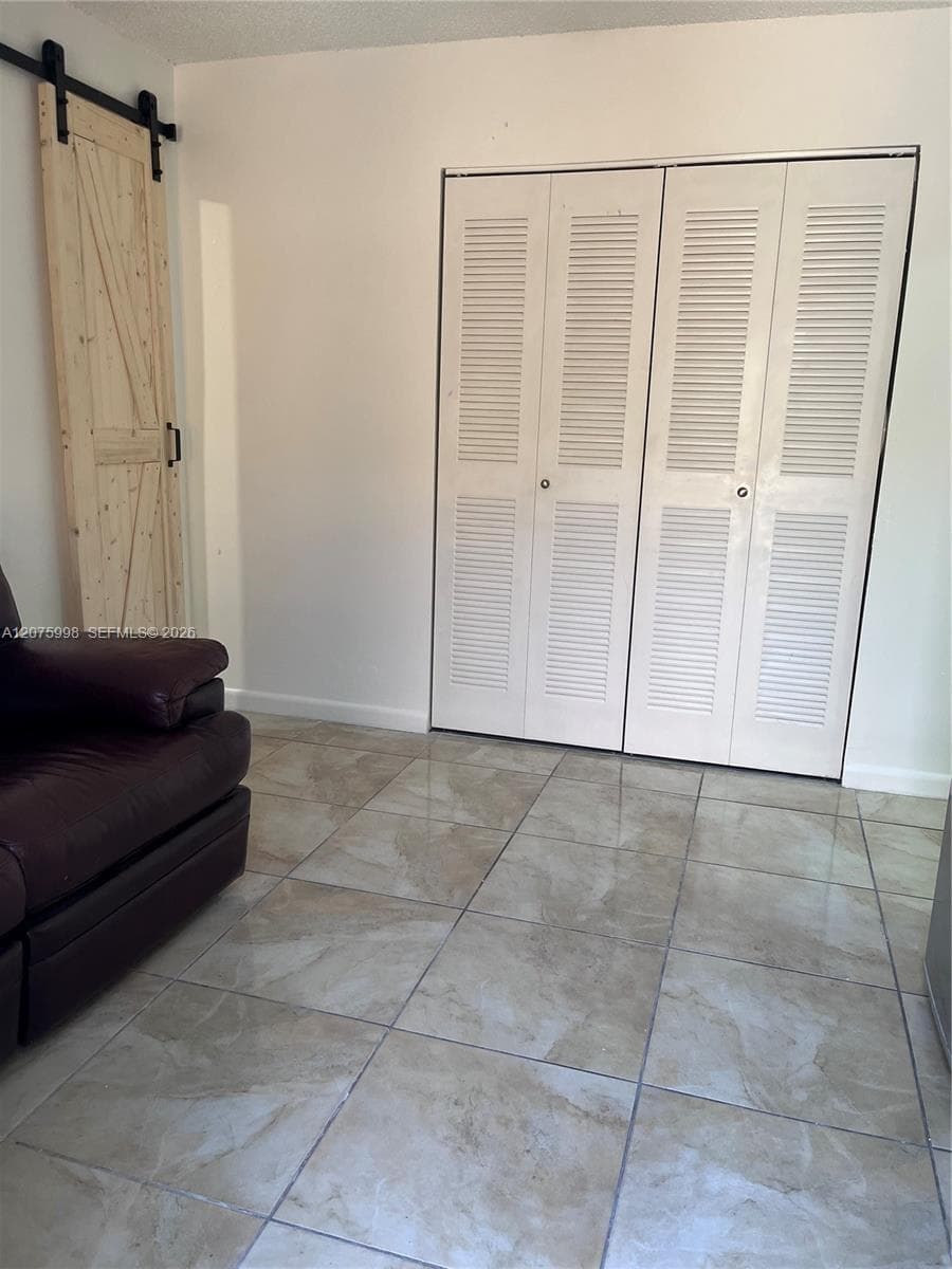 1115 SW 136th Pl # 2, Miami, FL 33184 — zdjęcie 3