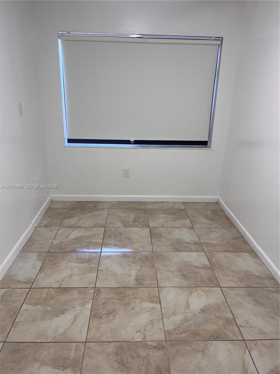 1115 SW 136th Pl # 2, Miami, FL 33184 — zdjęcie 4